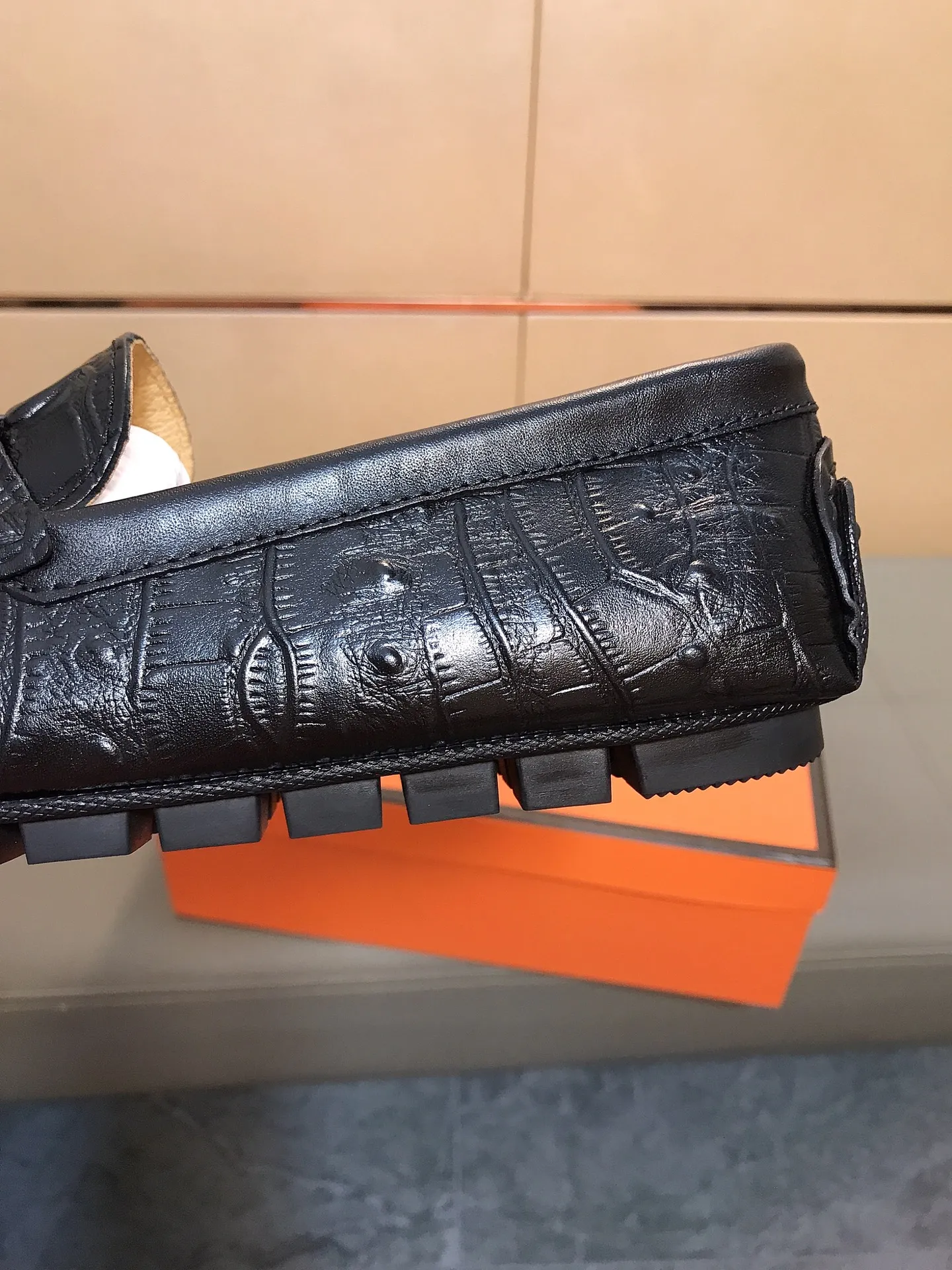 Factory price 360 ​​🆘The must-have "LV Louis Vuitton" for fashionable men ~ new beanie shoes. Latest•hot style. The upper is made of imported cowhide embossed ➕ pigskin and lining, with fine workmanship. Personalized, fashionable and soft rubber wear-resistant and non-slip outsole, light and comfortable on the feet, real photo shoot🎬The real thing looks better, size 38-44